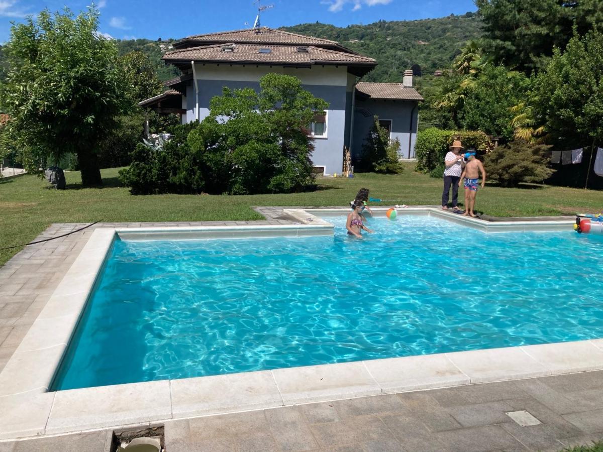 Appartamento Al Lago Lesa Exteriör bild